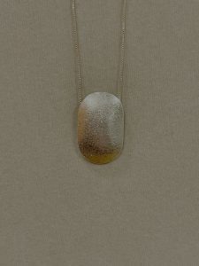 The Oval Necklace